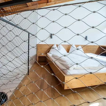 Schindlhaus Und Koia Premium 아파트호텔 4*