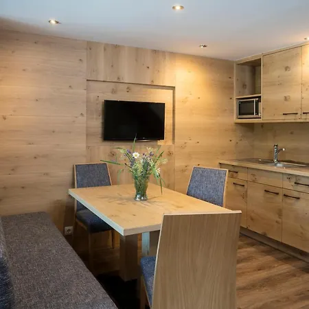 Schindlhaus Und Koia Premium 아파트호텔